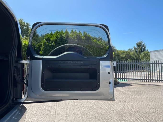 2025 Land Rover Defender