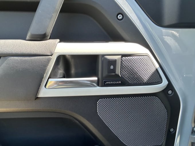 2025 Land Rover Defender
