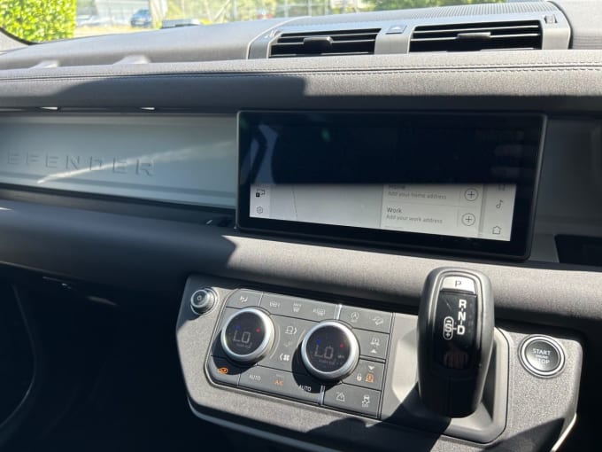 2025 Land Rover Defender