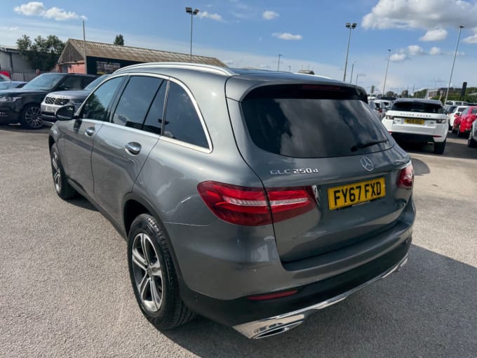 2025 Mercedes-benz Glc