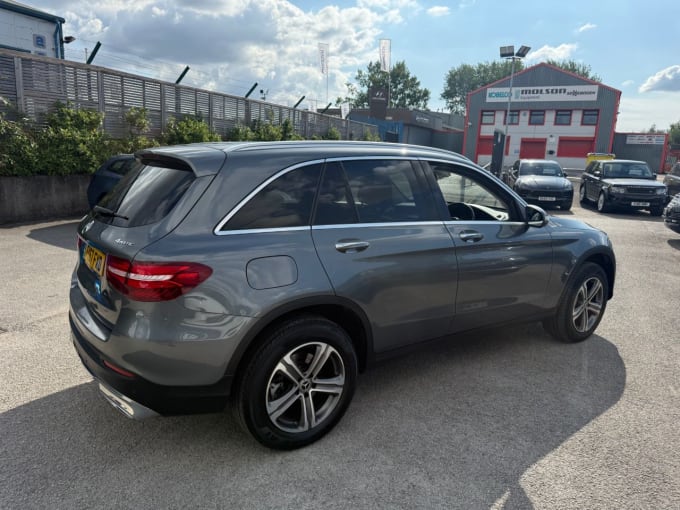 2025 Mercedes-benz Glc