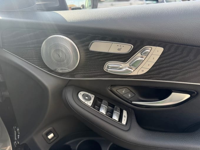 2025 Mercedes-benz Glc