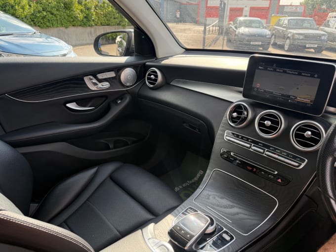 2025 Mercedes-benz Glc
