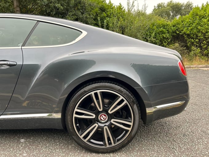 2025 Bentley Continental