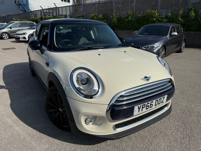 2025 Mini Hatch