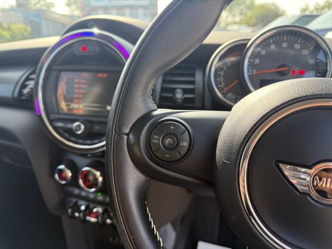 2025 Mini Hatch