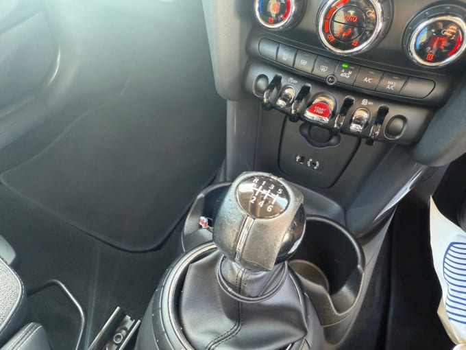 2025 Mini Hatch