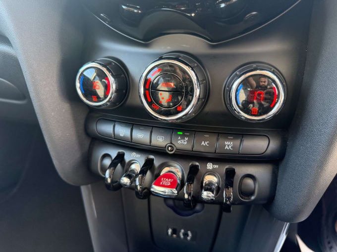 2025 Mini Hatch
