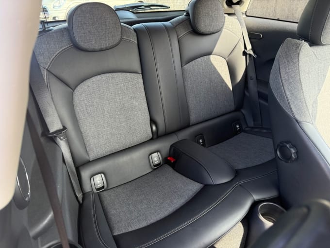 2025 Mini Hatch