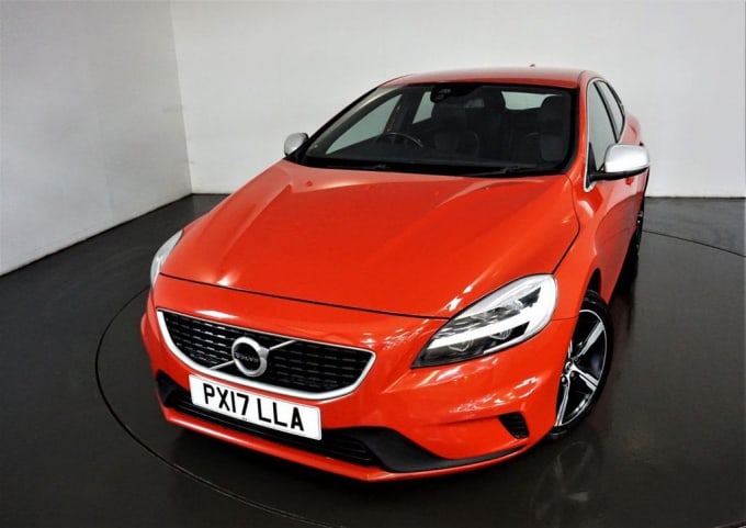 2017 Volvo V40