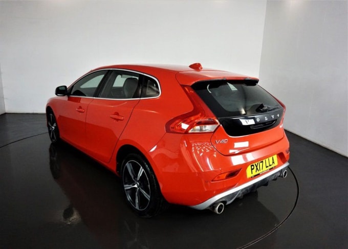 2017 Volvo V40
