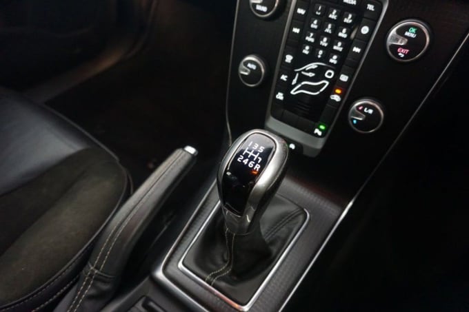 2017 Volvo V40