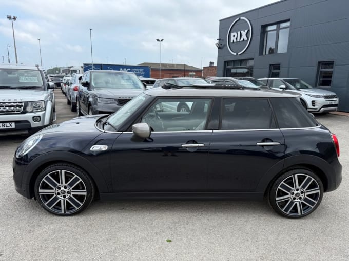 2025 Mini Hatch