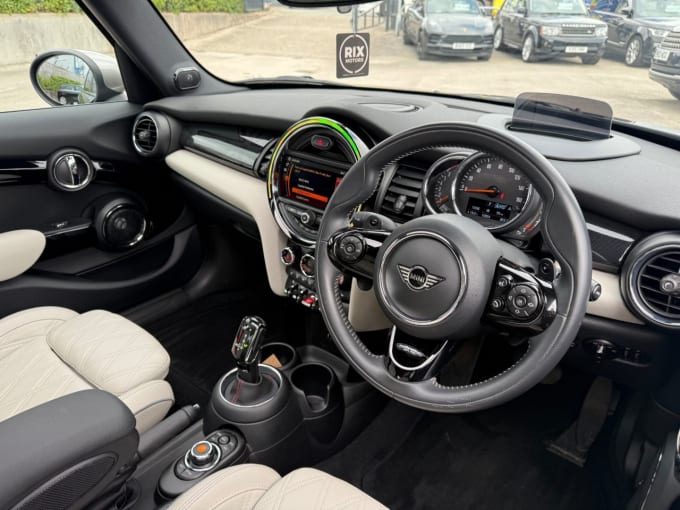 2025 Mini Hatch