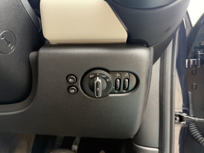 2025 Mini Hatch