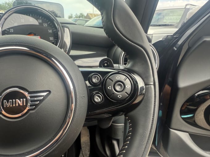 2025 Mini Hatch
