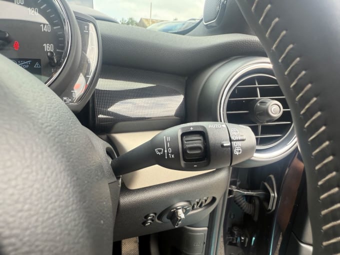 2025 Mini Hatch