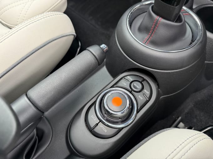 2025 Mini Hatch
