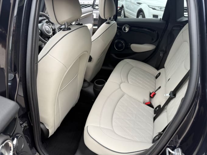2025 Mini Hatch