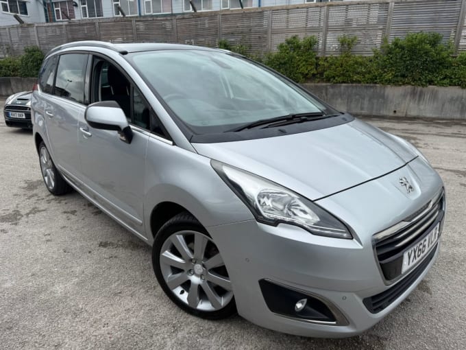 2025 Peugeot 5008