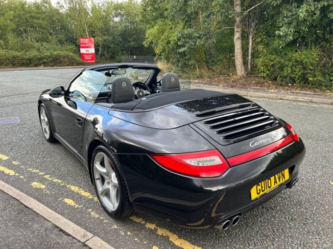 2025 Porsche 911