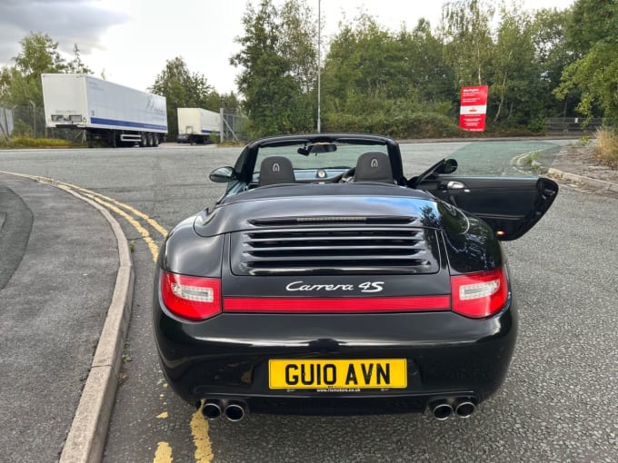 2025 Porsche 911