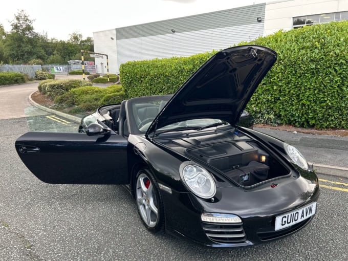 2025 Porsche 911