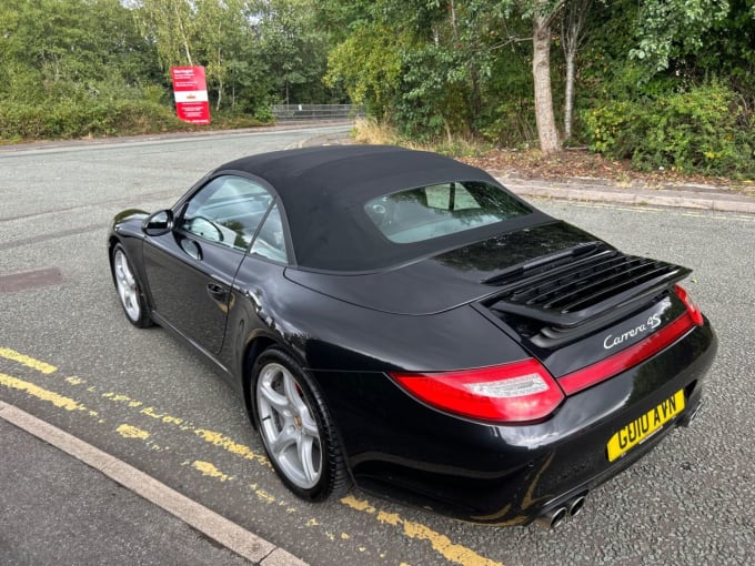 2025 Porsche 911