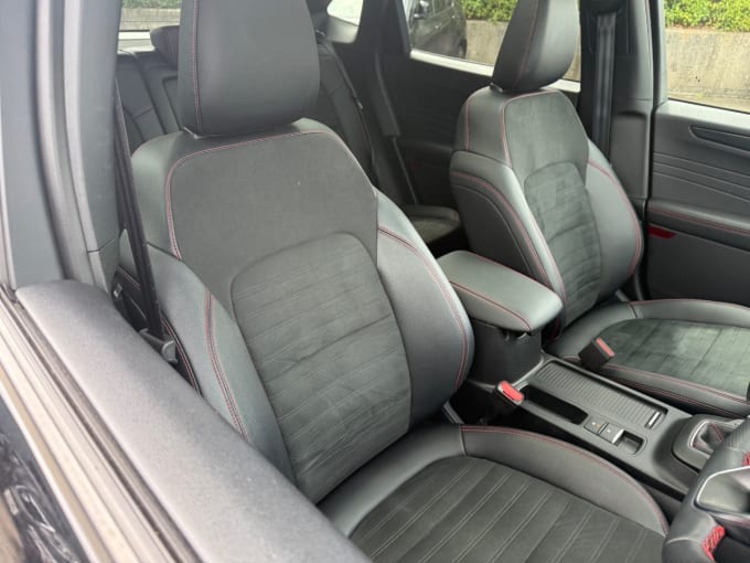 2025 Ford Kuga