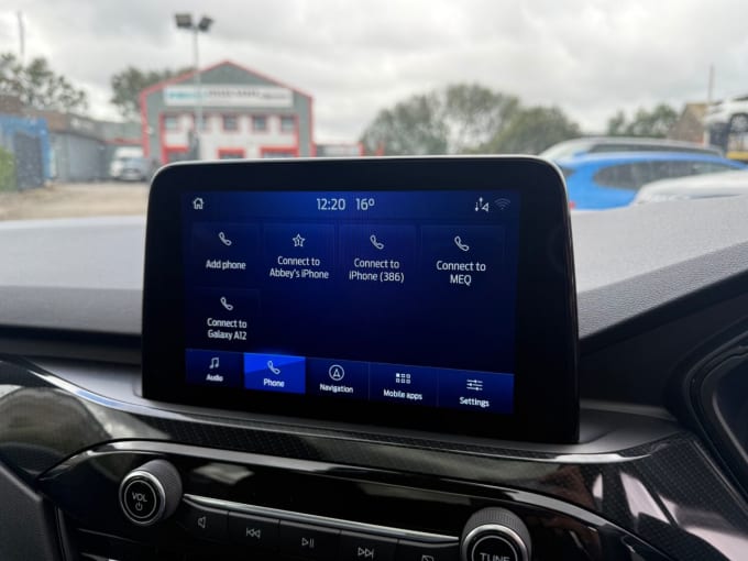 2025 Ford Kuga