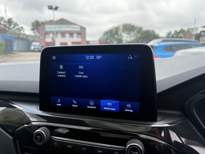 2025 Ford Kuga