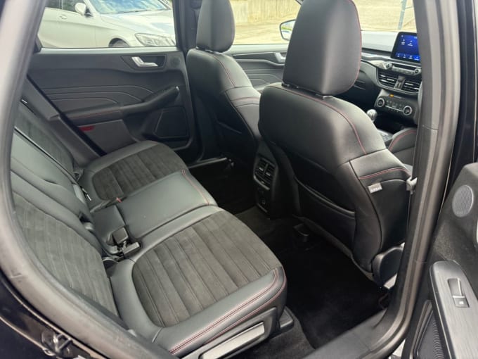 2025 Ford Kuga