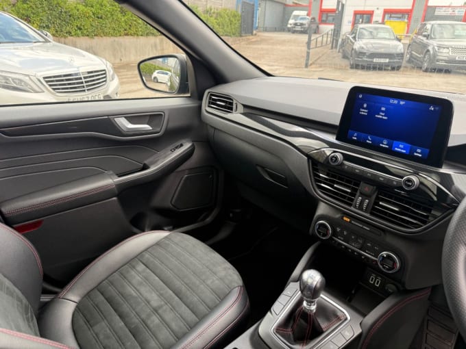 2025 Ford Kuga