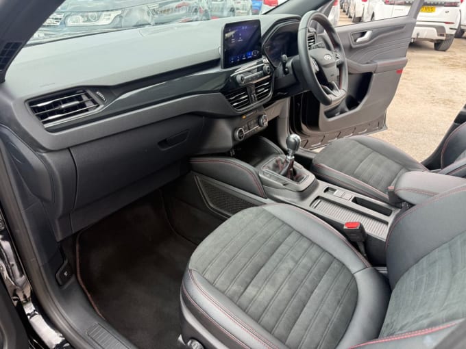 2025 Ford Kuga