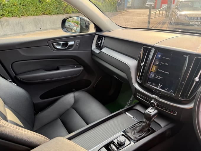 2025 Volvo Xc60
