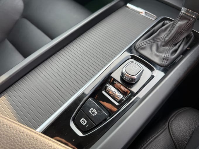 2025 Volvo Xc60