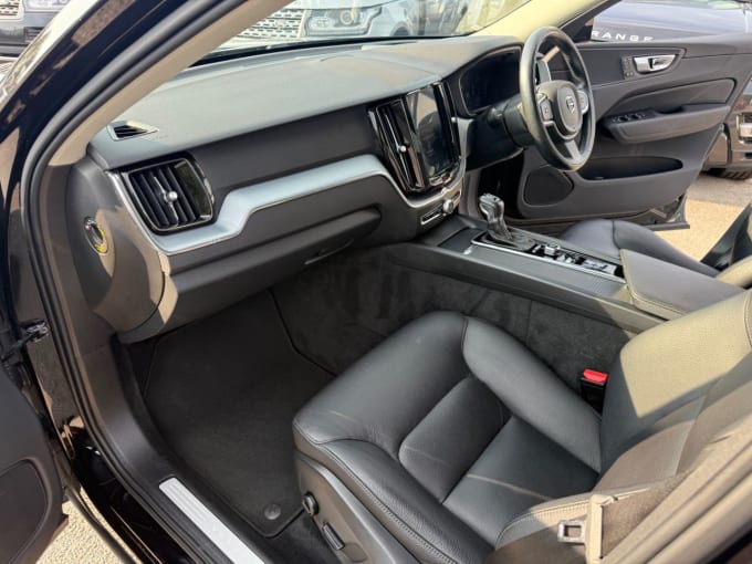 2025 Volvo Xc60