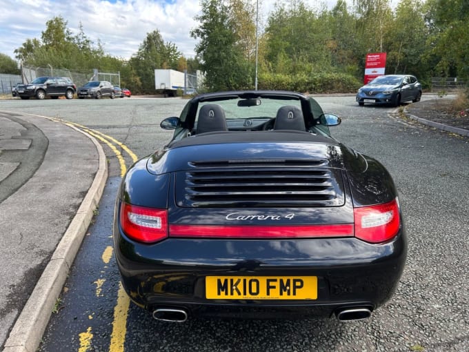 2025 Porsche 911