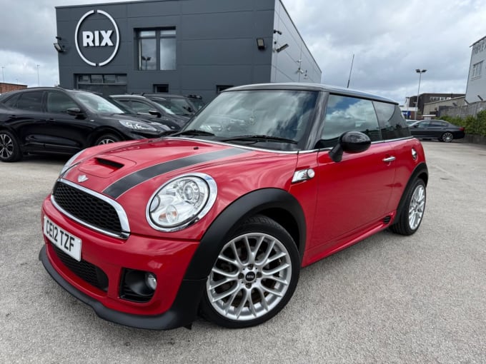 2025 Mini Hatch