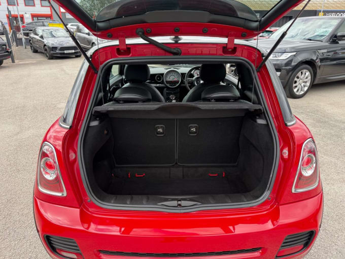 2025 Mini Hatch