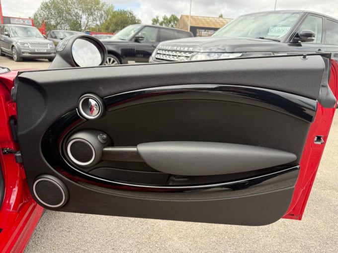 2025 Mini Hatch