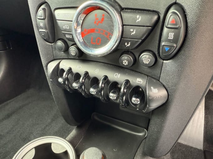 2025 Mini Hatch