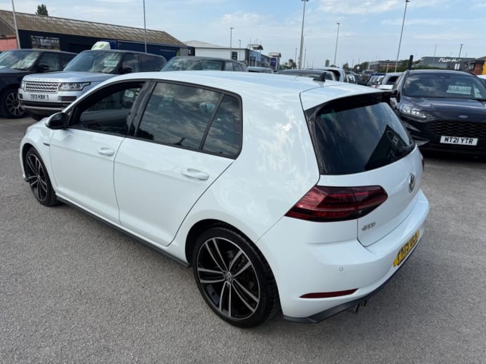 2025 Volkswagen Golf