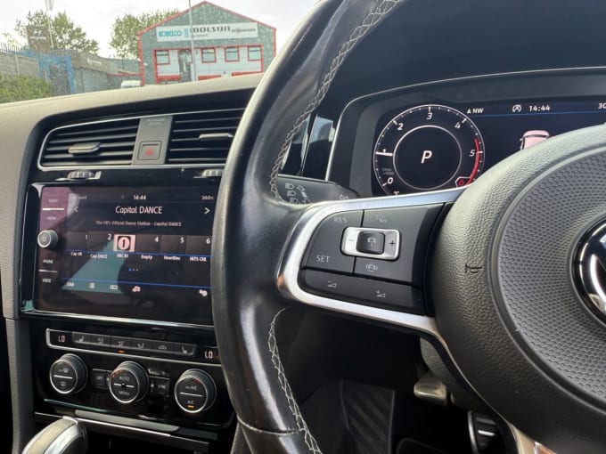 2025 Volkswagen Golf