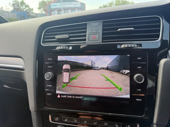 2025 Volkswagen Golf