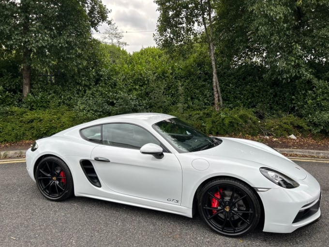 2025 Porsche 718 Cayman