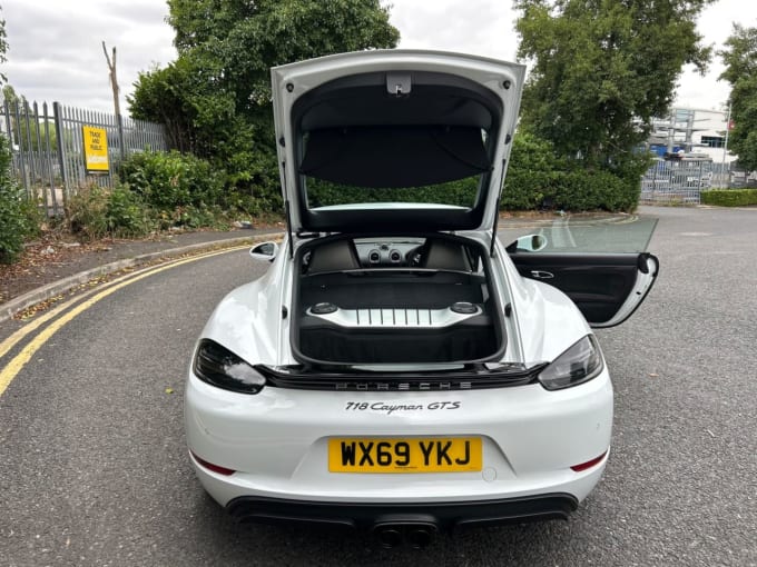 2025 Porsche 718 Cayman