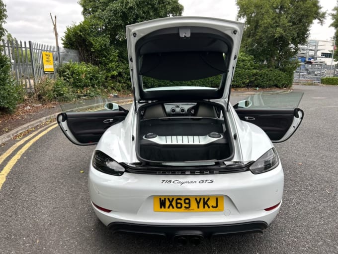 2025 Porsche 718 Cayman