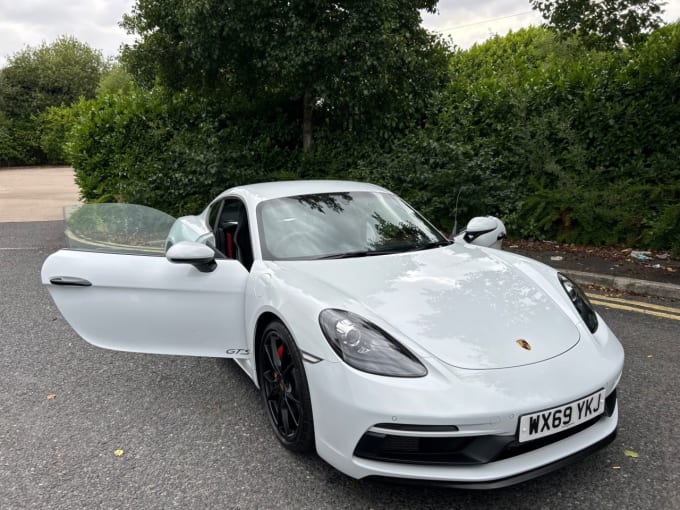 2025 Porsche 718 Cayman