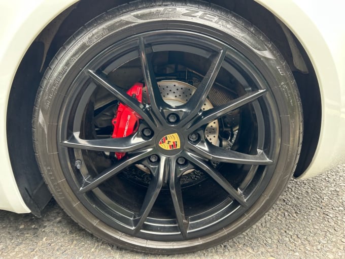 2025 Porsche 718 Cayman